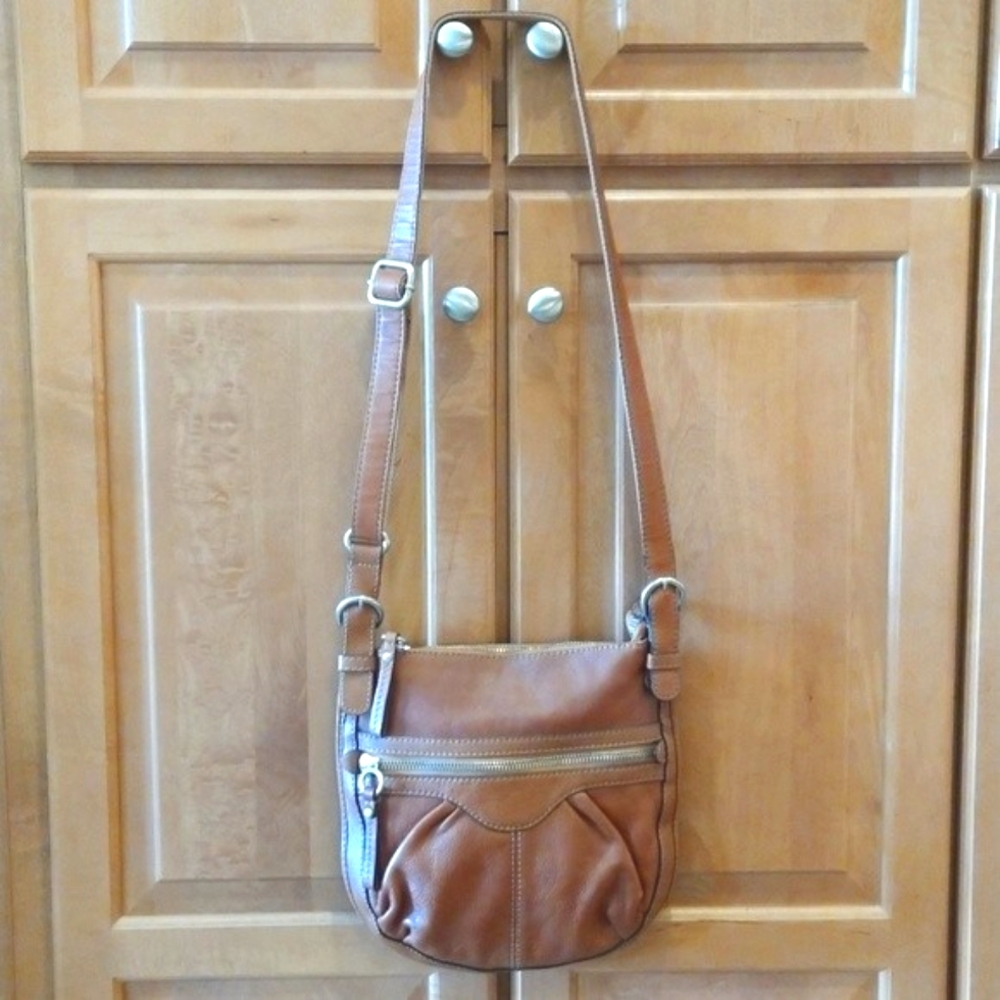 Fossil Crossbody Saddle Bag EUC Leather
